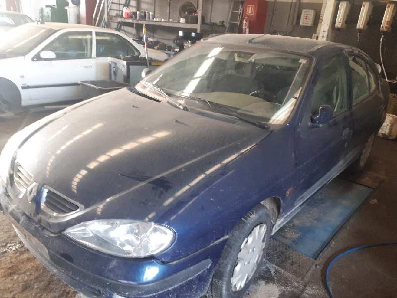 renault megane i fase 2 berlina (ba0) del año 2001