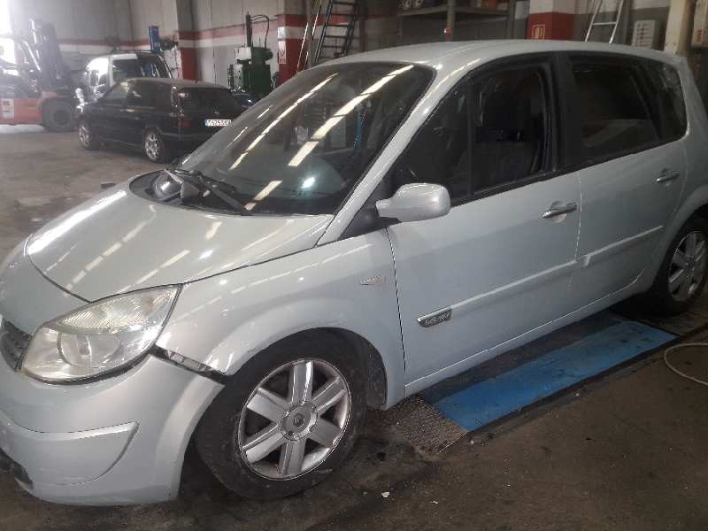 renault scenic ii del año 2004