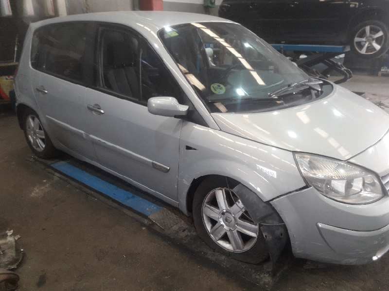 renault scenic ii del año 2004