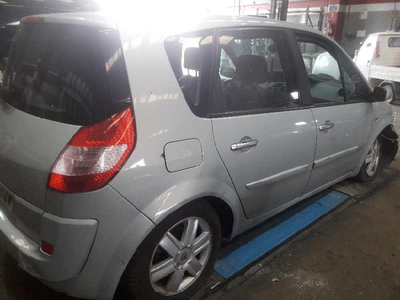 renault scenic ii del año 2004