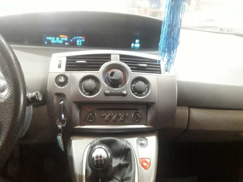 renault scenic ii del año 2004