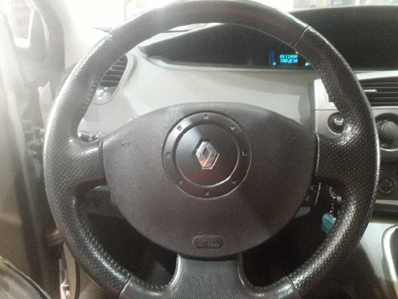 renault scenic ii del año 2004