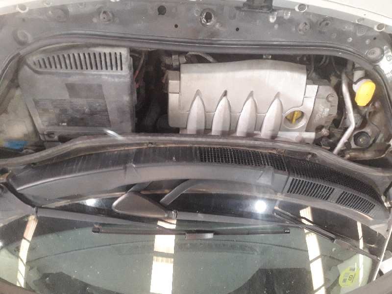 renault scenic ii del año 2004