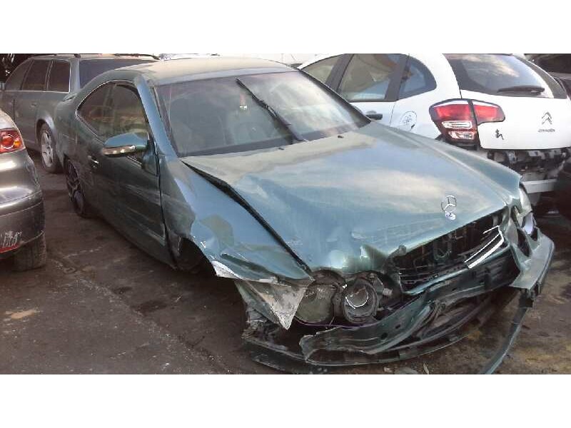 mercedes-benz clase clk (w208) coupe del año 2001