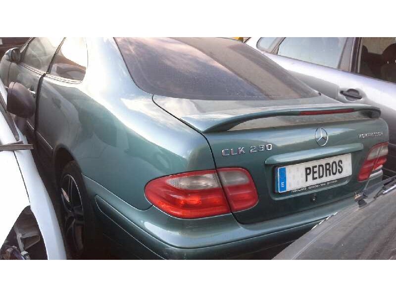 mercedes-benz clase clk (w208) coupe del año 2001