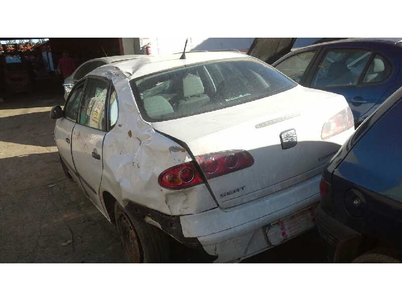 seat cordoba berlina (6l2) del año 2003