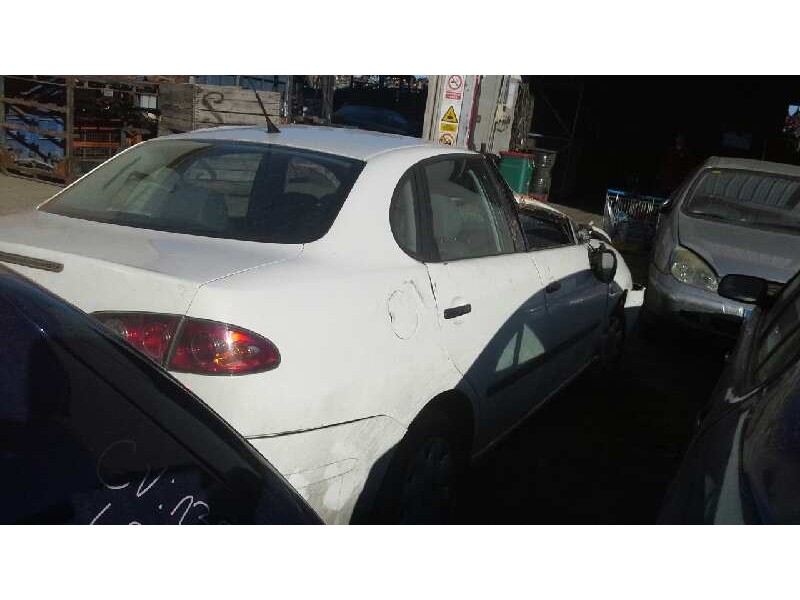 seat cordoba berlina (6l2) del año 2003