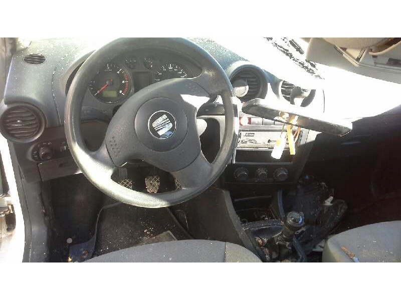 seat cordoba berlina (6l2) del año 2003