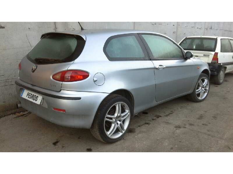 alfa romeo 147 (190) del año 2001