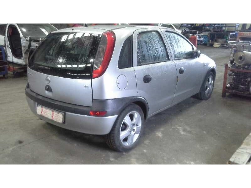 opel corsa c del año 2002