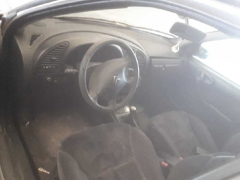 citroën xsara berlina del año 2001