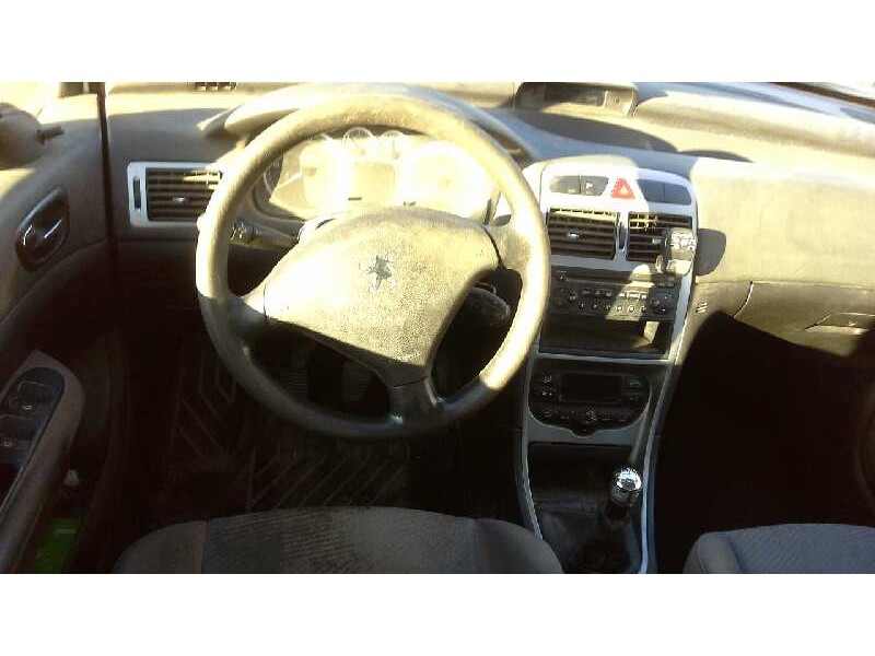 peugeot 307 (s1) del año 2004