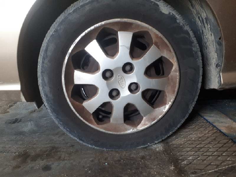 kia rio del año 2002