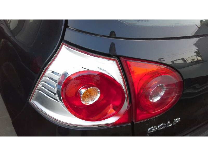 volkswagen golf v berlina (1k1) del año 2004