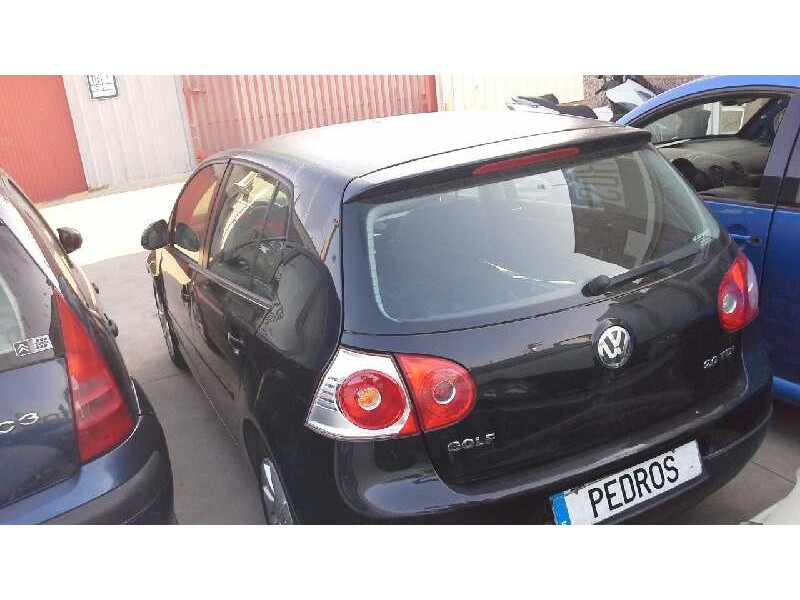 volkswagen golf v berlina (1k1) del año 2004