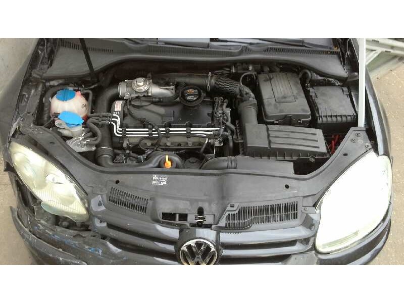 volkswagen golf v berlina (1k1) del año 2004