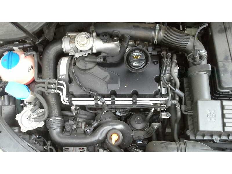 volkswagen golf v berlina (1k1) del año 2004