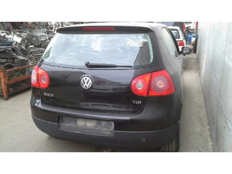 volkswagen golf v berlina (1k1) del año 2004