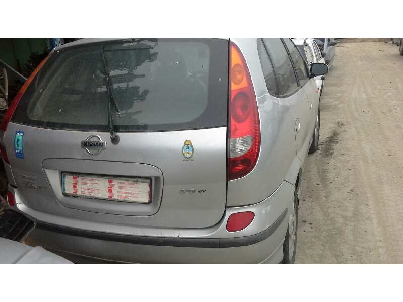 nissan almera tino (v10m) del año 2001