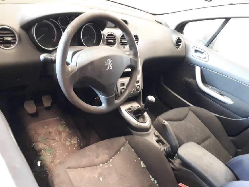 peugeot 308 del año 2010