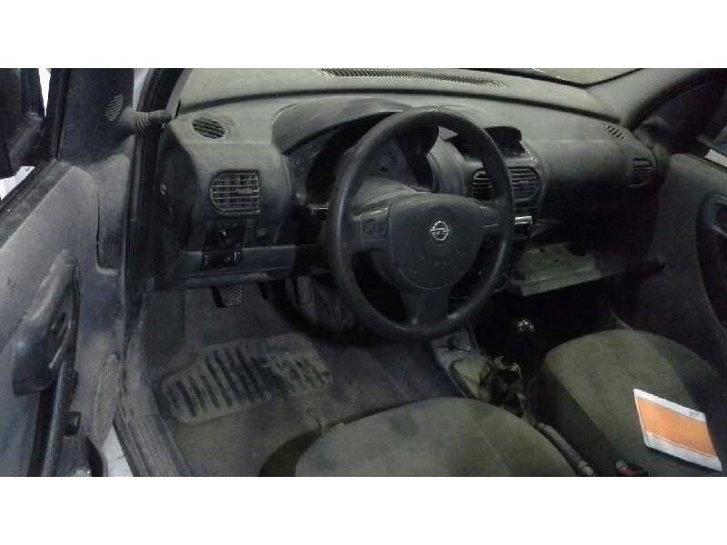 opel combo (corsa c) del año 2004