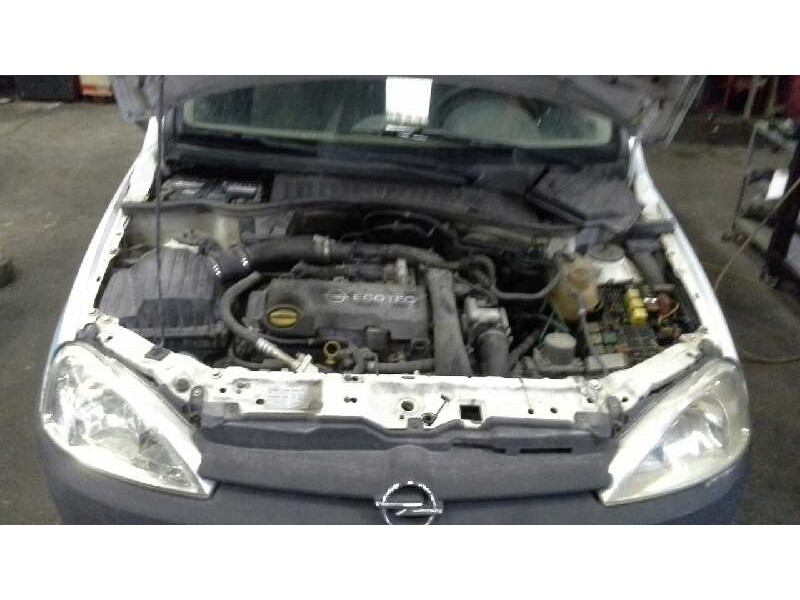 opel combo (corsa c) del año 2004