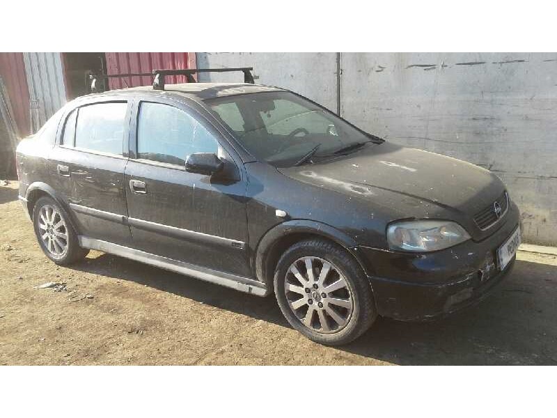 opel astra g berlina del año 2002
