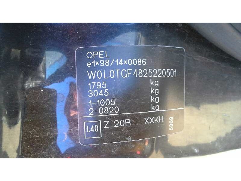 opel astra g berlina del año 2002