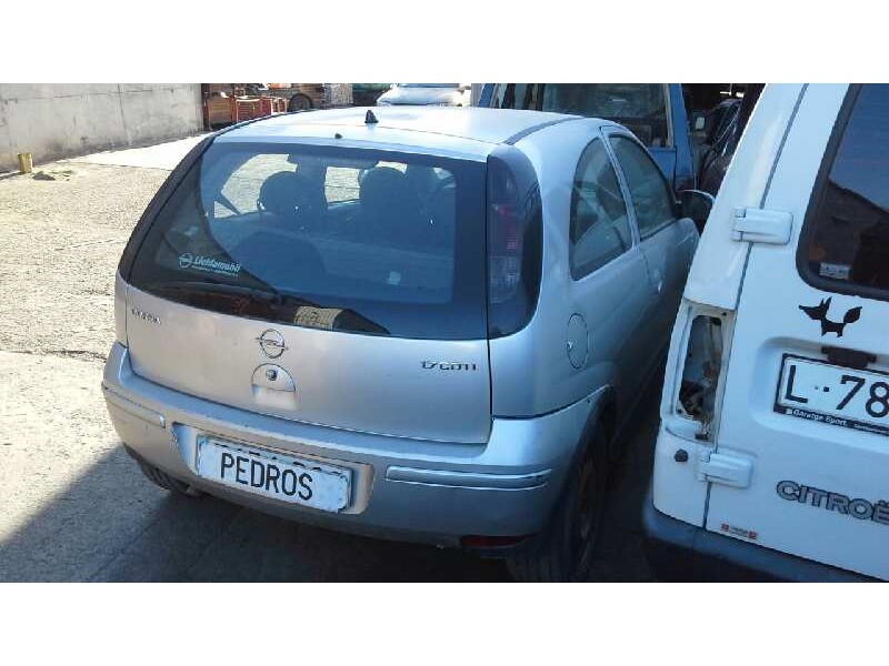 opel corsa c del año 2004