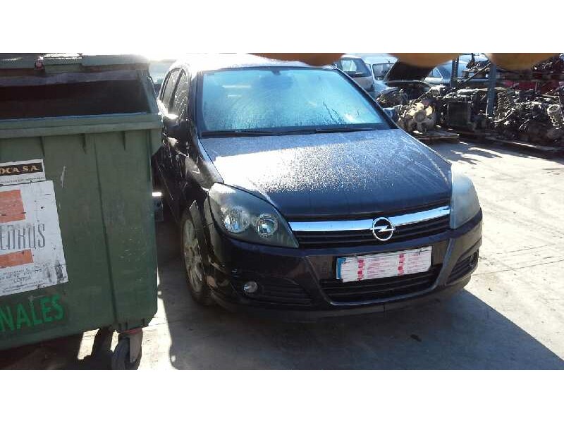 opel astra h berlina del año 2004
