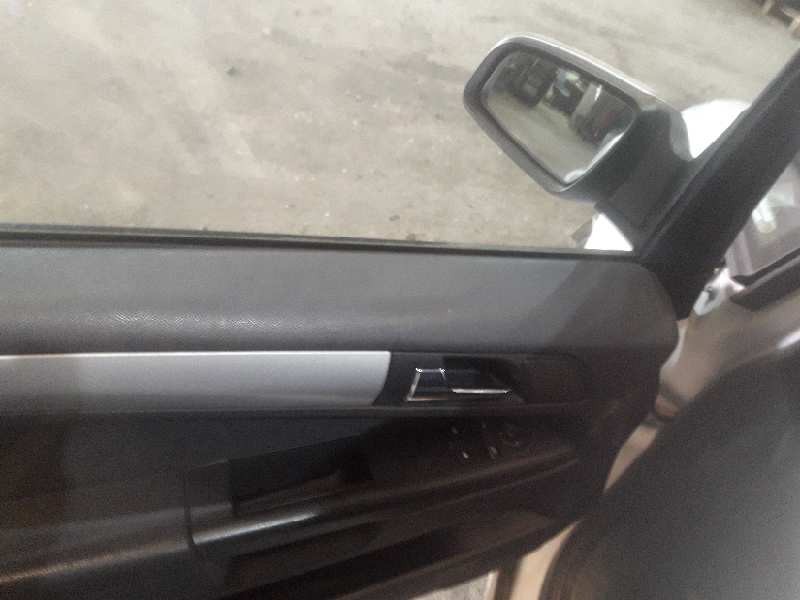 opel zafira b del año 2009