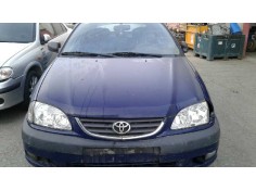 toyota avensis berlina (t 22) del año 2001