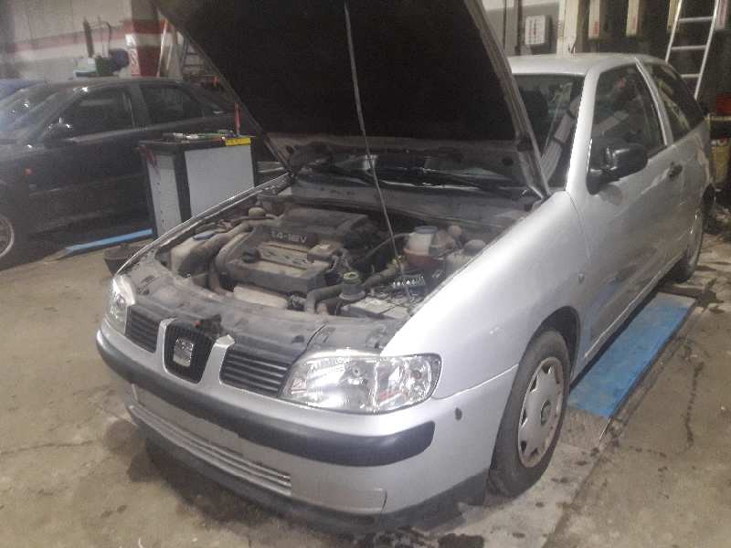 seat ibiza (6k1) del año 2001