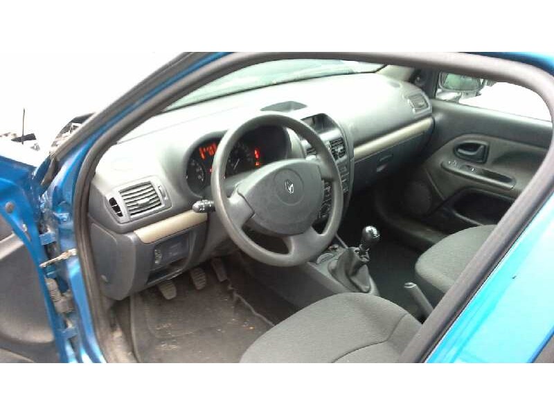 renault clio ii fase ii (b/cb0) del año 2004