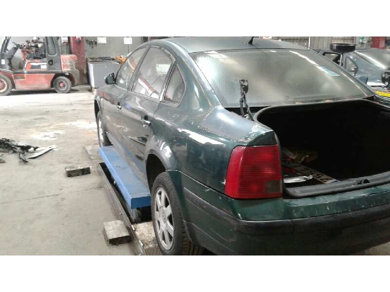 volkswagen passat berlina (3b2) del año 1999