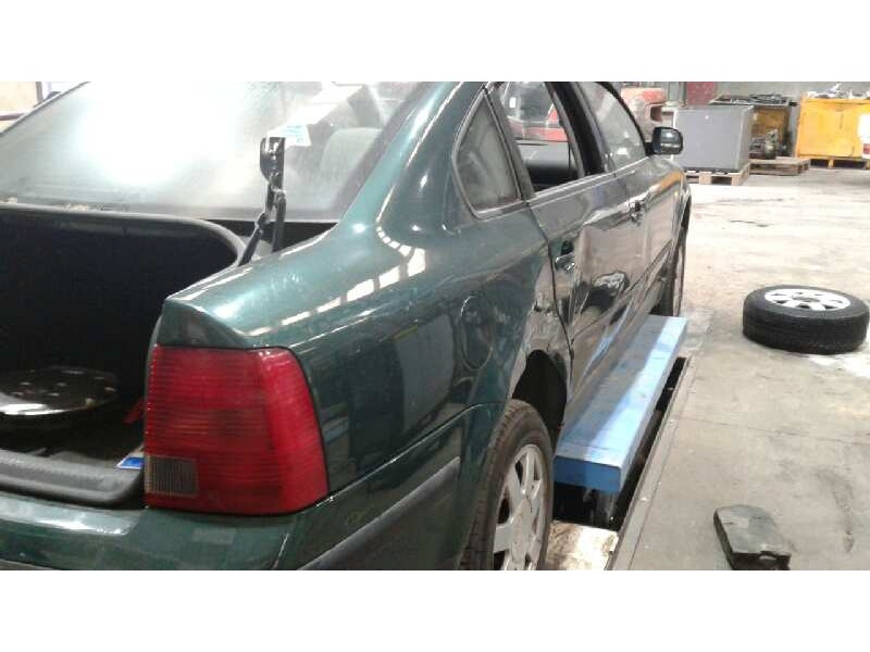volkswagen passat berlina (3b2) del año 1999