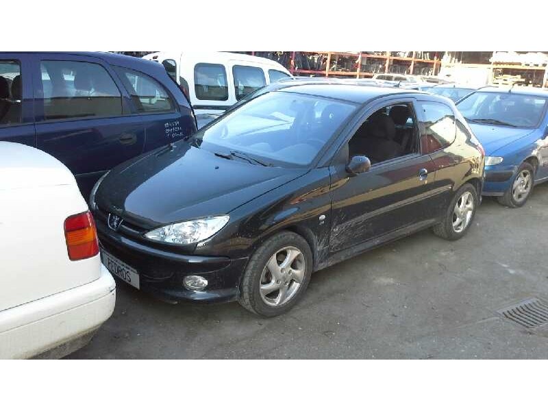 peugeot 206 berlina del año 2004