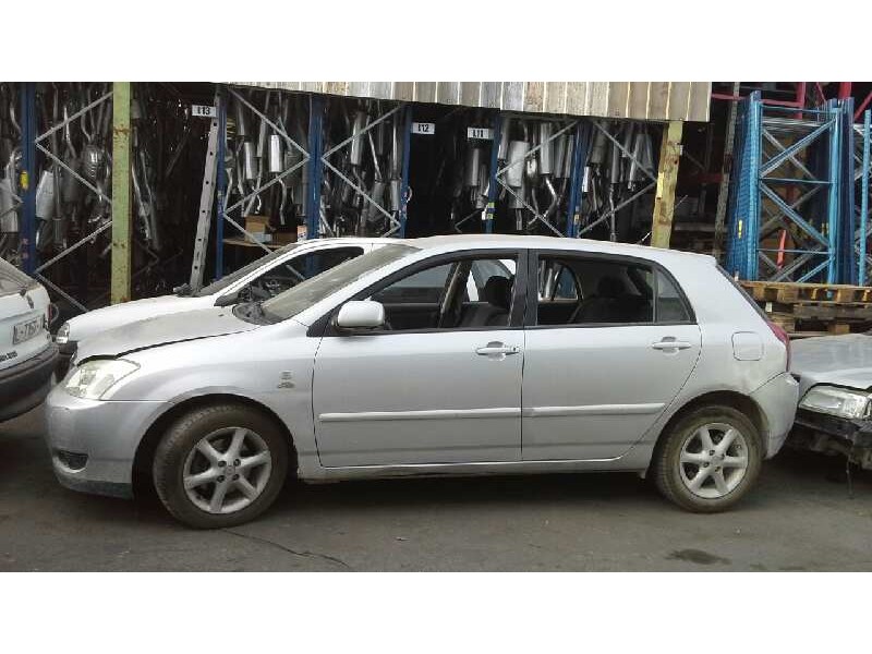 toyota corolla (e12) del año 2002