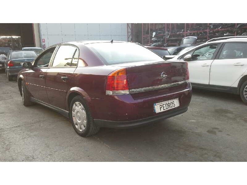 opel vectra c berlina del año 2002