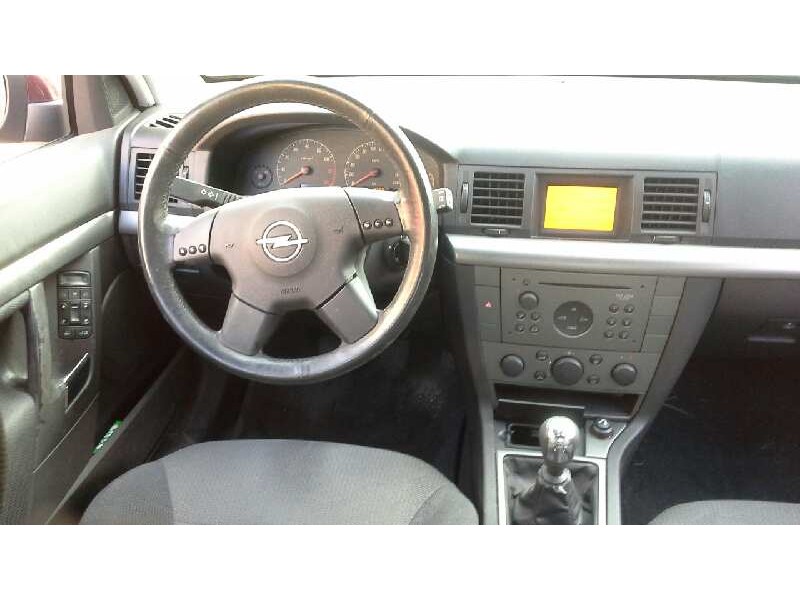 opel vectra c berlina del año 2002
