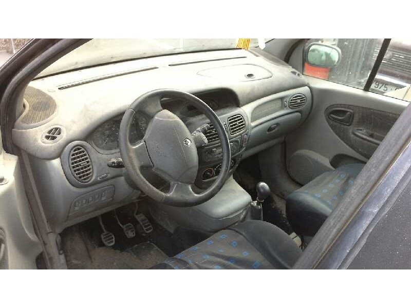 renault scenic (ja..) del año 2001
