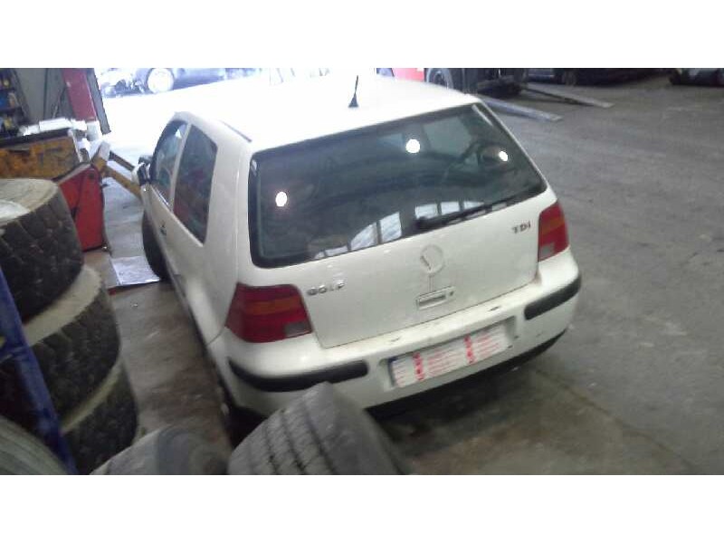 volkswagen golf iv berlina (1j1) del año 2001