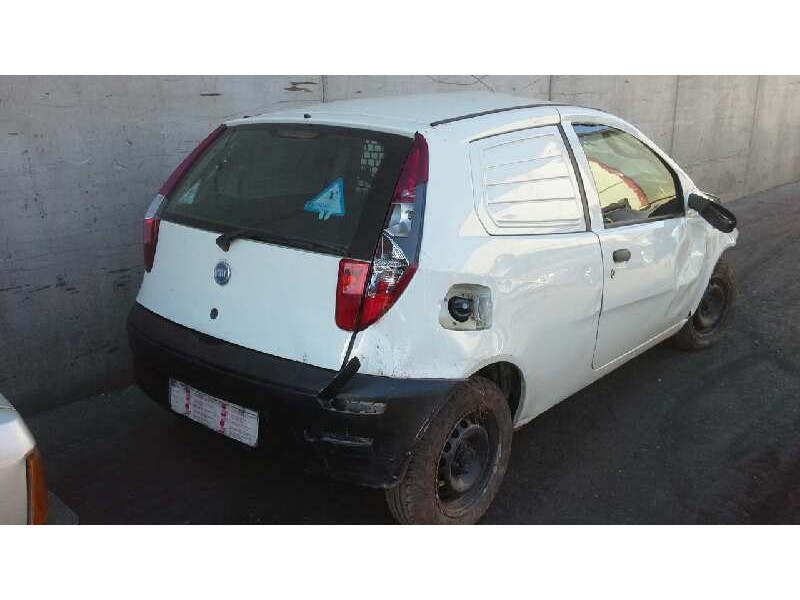 fiat punto berlina (188) del año 2010