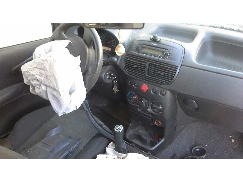 fiat punto berlina (188) del año 2010