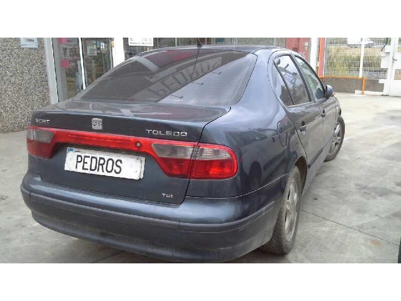 seat toledo (1m2) del año 2001