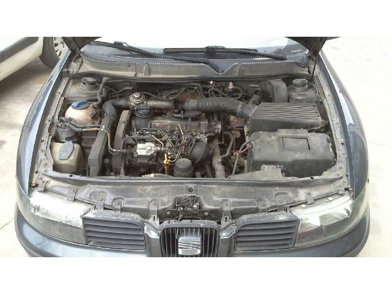 seat toledo (1m2) del año 2001