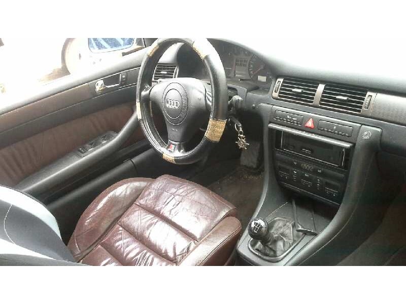 audi a6 berlina (4b2) del año 1999