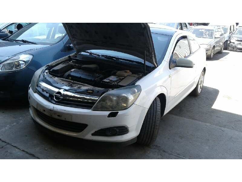 opel astra gtc del año 2006