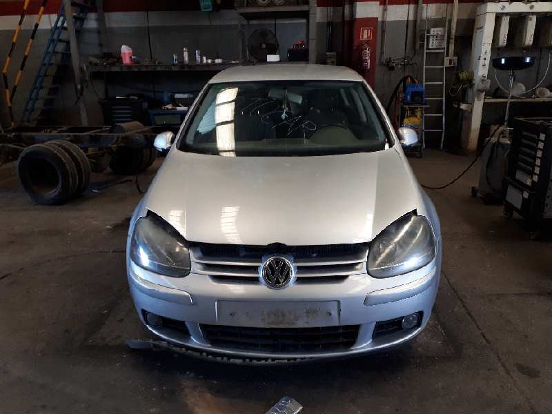 volkswagen golf v berlina (1k1) del año 2004