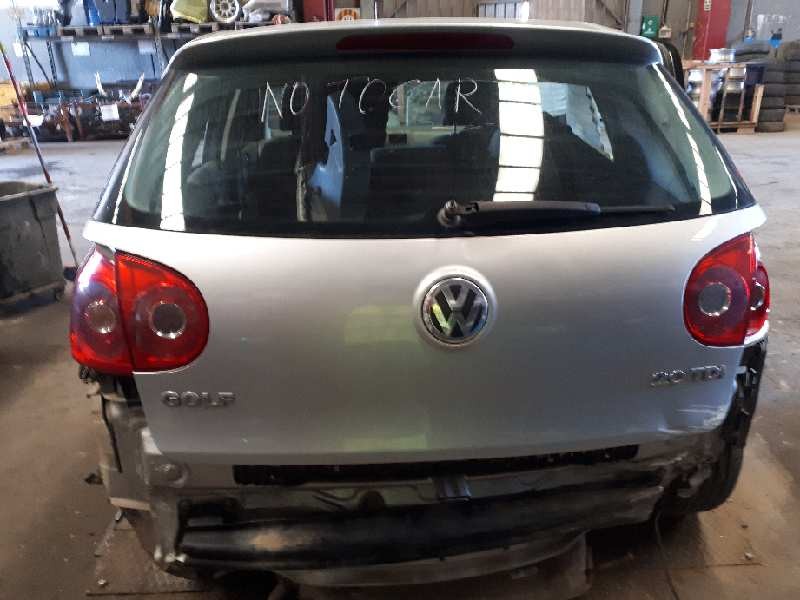 volkswagen golf v berlina (1k1) del año 2004